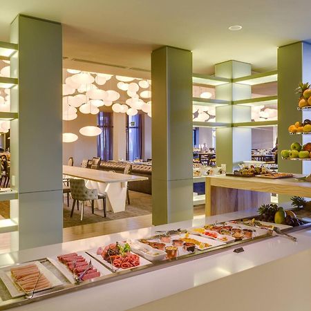 Protea Hotel Fire & Ice! By Marriott Pretoria Menlyn Екстер'єр фото