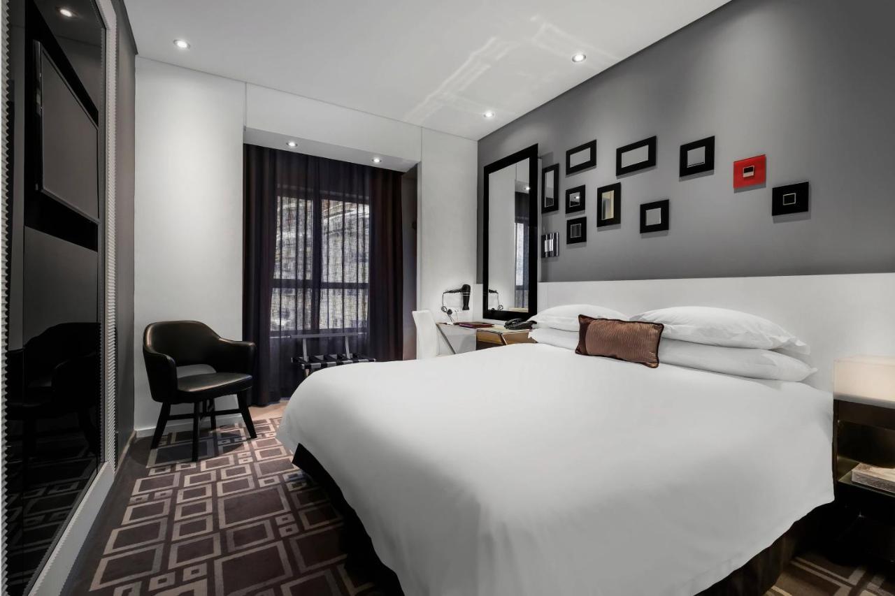 Protea Hotel Fire & Ice! By Marriott Pretoria Menlyn Екстер'єр фото