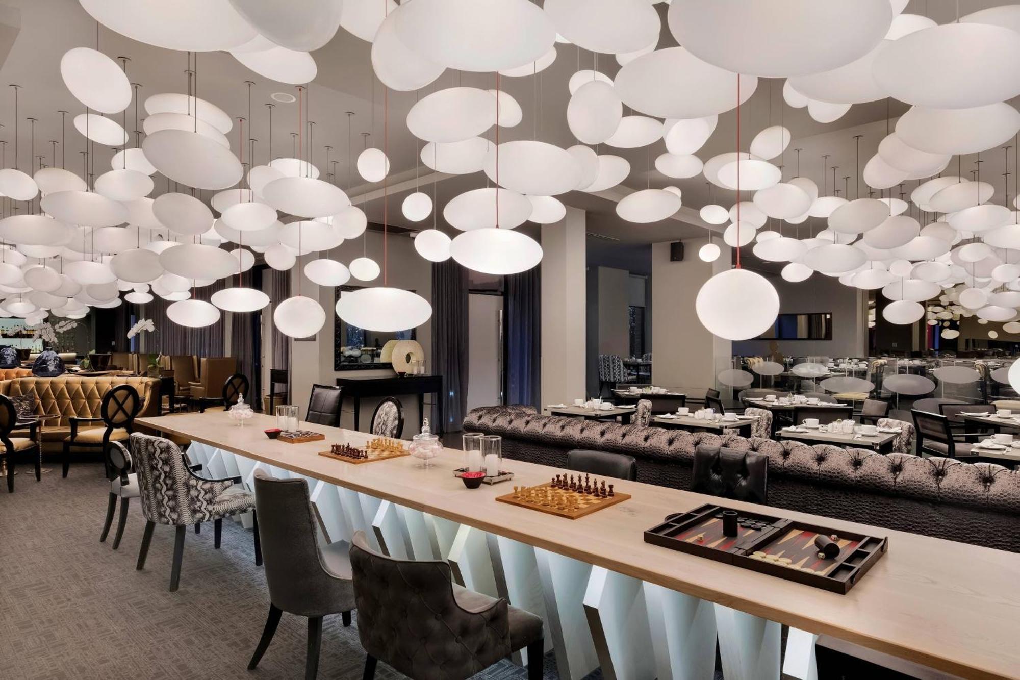Protea Hotel Fire & Ice! By Marriott Pretoria Menlyn Екстер'єр фото